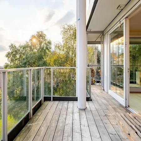 Appartement Accessible Corner With 3 Bedrooms, 2 Bathrooms, 2 Parkings And 3 Balconies *