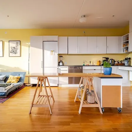 Accessible Corner With 3 Bedrooms, 2 Bathrooms, 2 Parkings And 3 Balconies * オスロ