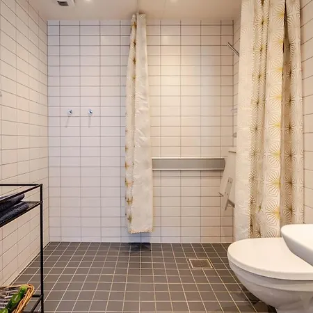 Accessible Corner With 3 Bedrooms, 2 Bathrooms, 2 Parkings And 3 Balconies شقة أوسلو